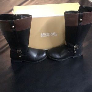 MICHAEL-KORS-ATLANTIS-BLACK-BROWN-BOOTS-Girls 13